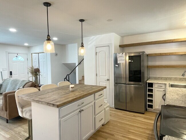 Building Photo - 134 Kilgore St