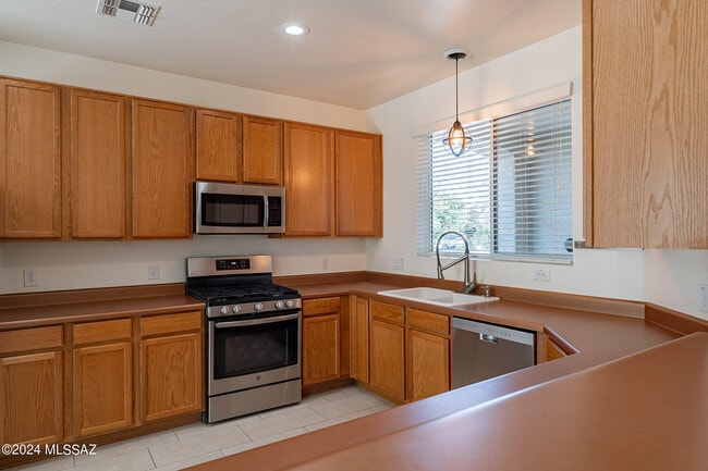 Building Photo - 2790 W Checkerspot Dr