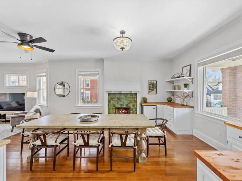 Building Photo - 258 Dorchester Ave