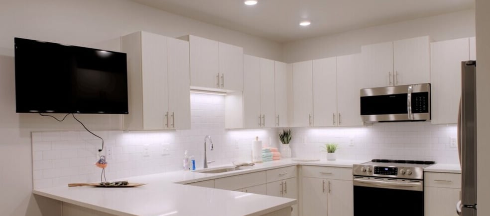 Building Photo - 44 E 450 N