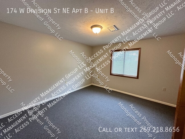 Building Photo - 174 W Division St NE