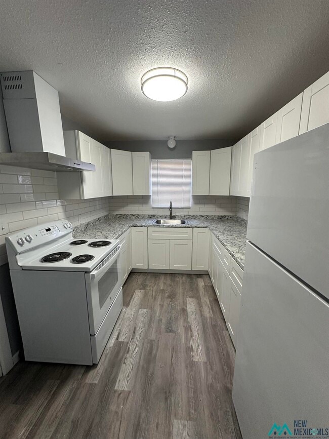 Building Photo - 1804 S Monroe Ave