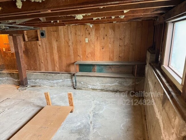 Building Photo - 400 Upham St