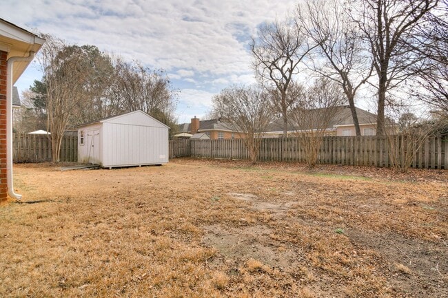 Building Photo - 4 Bedroom 2 Bath in Evans