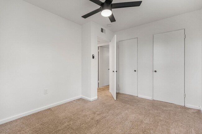 Building Photo - 53 Faris Cir