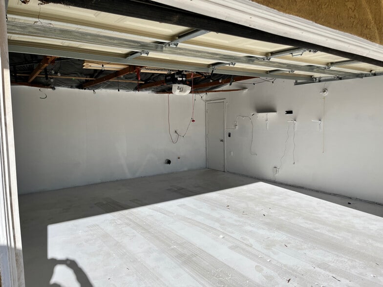 Building Photo - 15392 Morada Rd