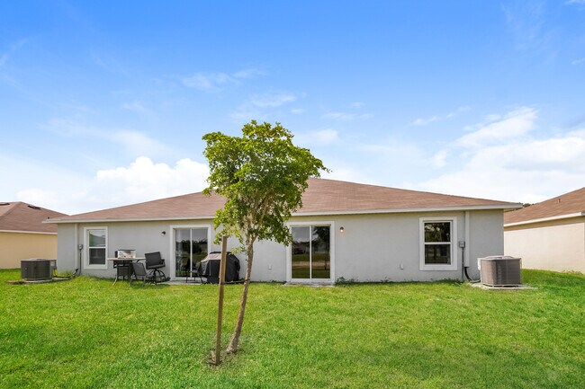 Building Photo - 9078 Aegean Cir