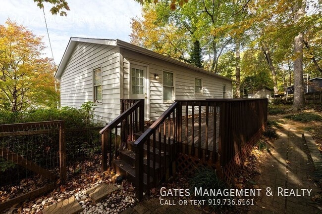 Building Photo - 2612 Wade Hampton Rd