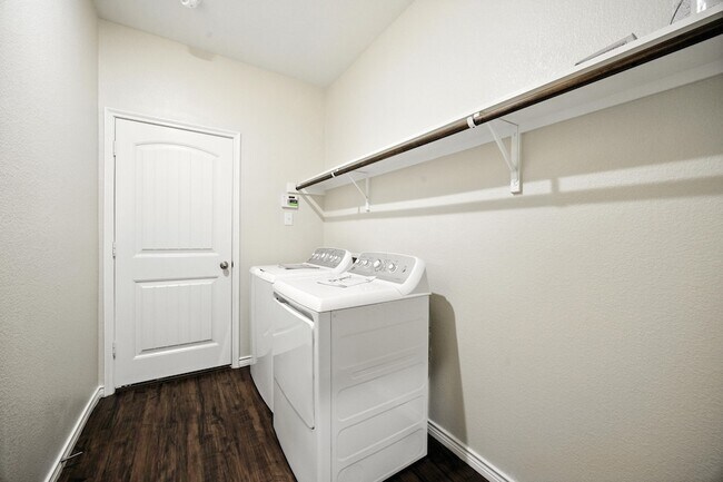 Building Photo - 2429 Opaline Dr