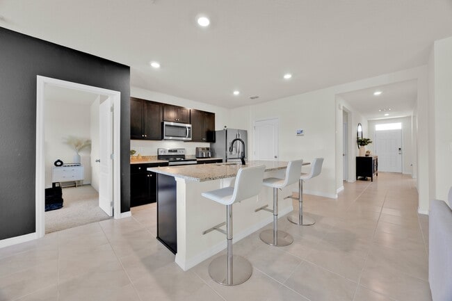 Building Photo - 1708 Buckeye Rd