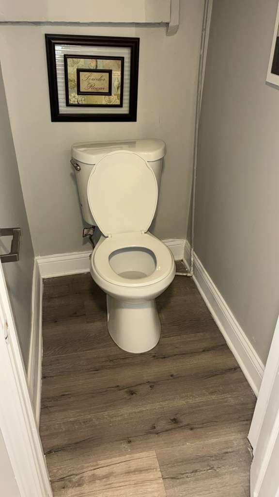 Building Photo - 2721 Woodbridge Ave