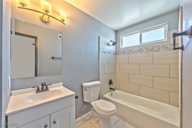 Building Photo - 7216 Archcrest Ave