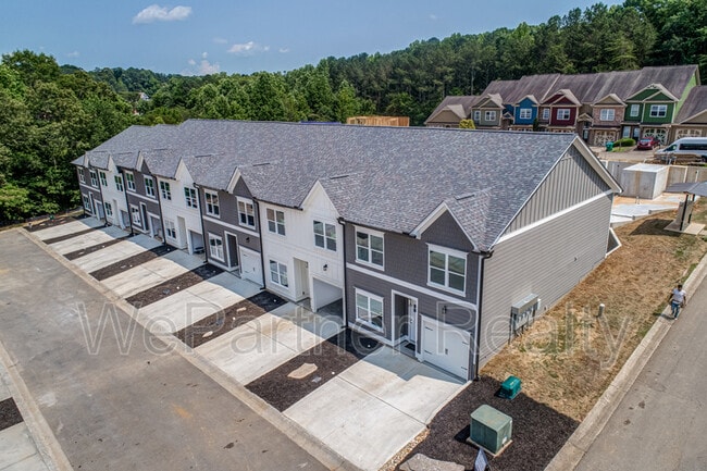 Building Photo - 7 Sandstone Dr
