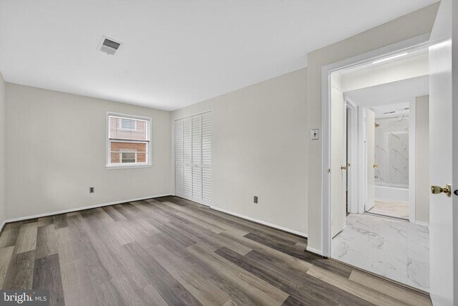 Building Photo - 13719 McGill Dr