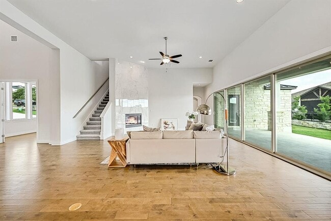 Building Photo - 4809 Serene Hills Dr