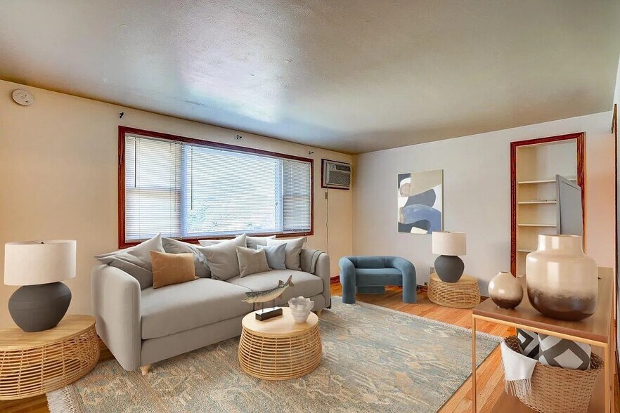 Building Photo - 1165 Petra Pl