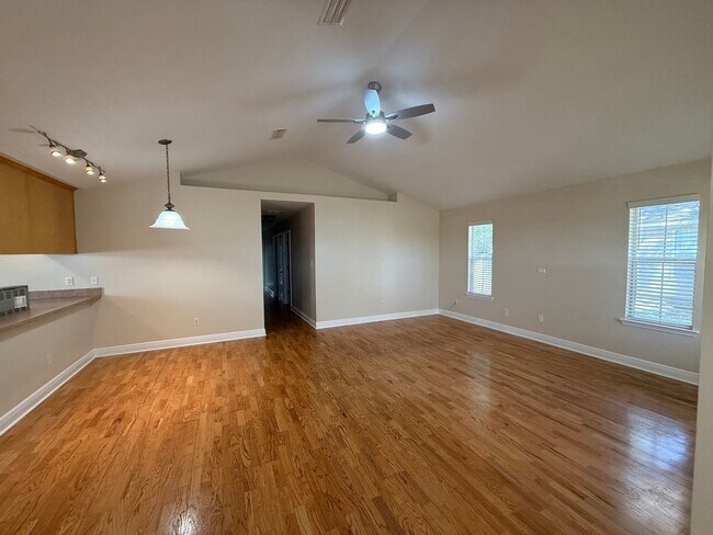 Building Photo - East Tallahassee Home In Weems Plantation