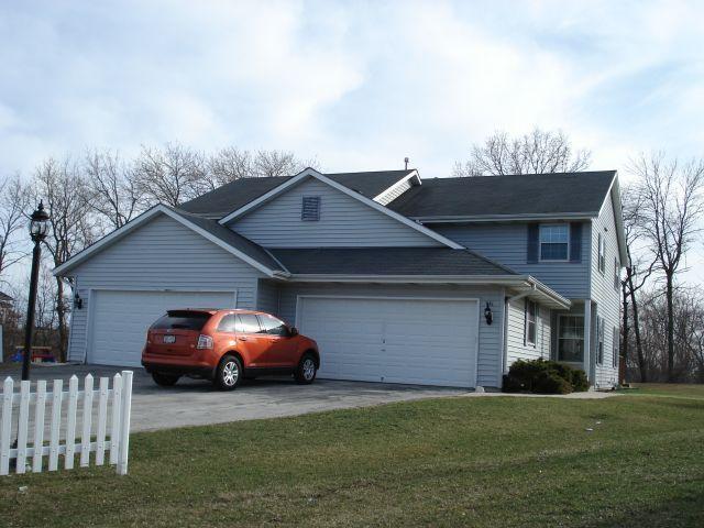 Front view plus 2 car Garage - 977 Zachary Ct