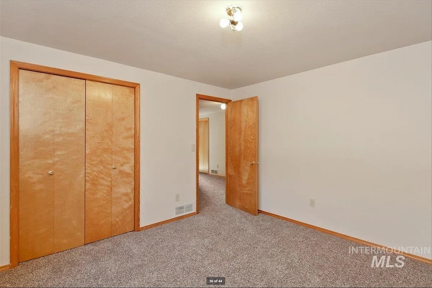 Building Photo - 11147 W Highmont Dr