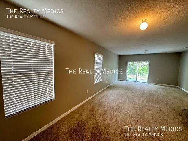 Building Photo - 1018 Ashentree Dr