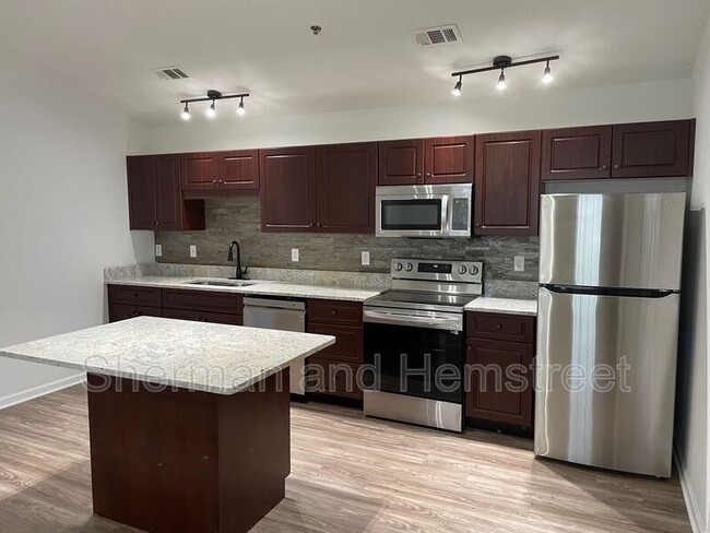 Building Photo - 3301 London Ct SW