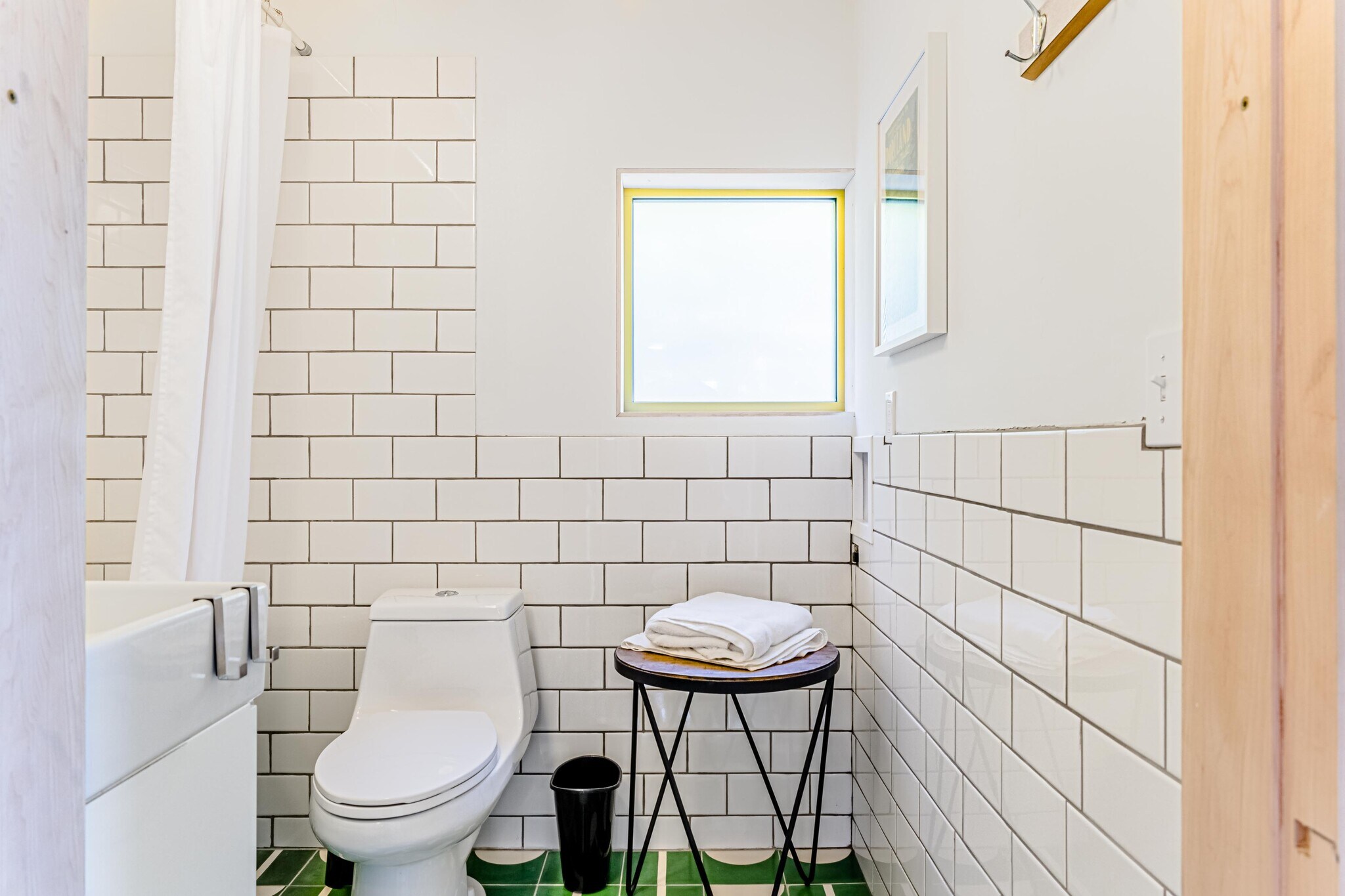 Building Photo - 8020 N Hurst Ave