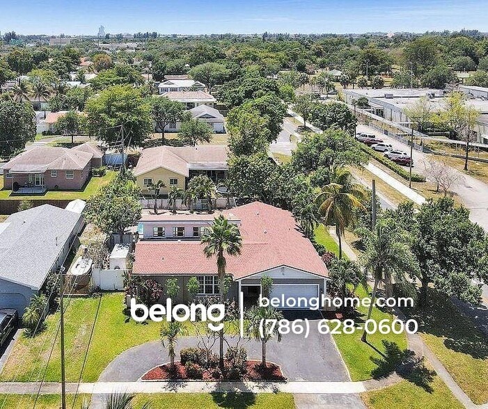 Building Photo - 5380 SW 8th Ct