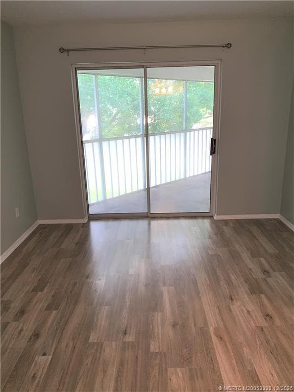 Building Photo - 3302 SE Aster Ln