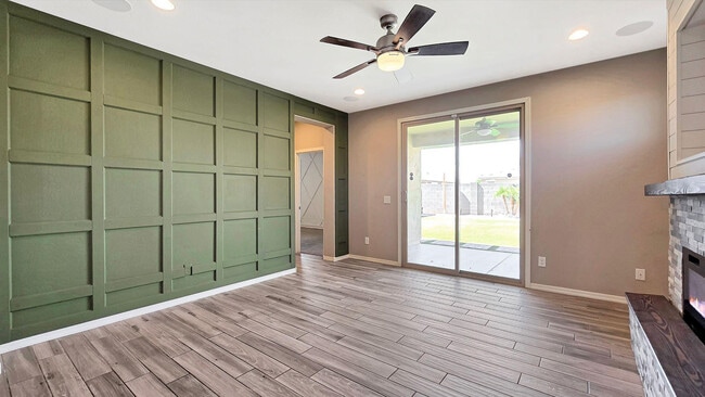 Building Photo - 17156 W Lincoln St