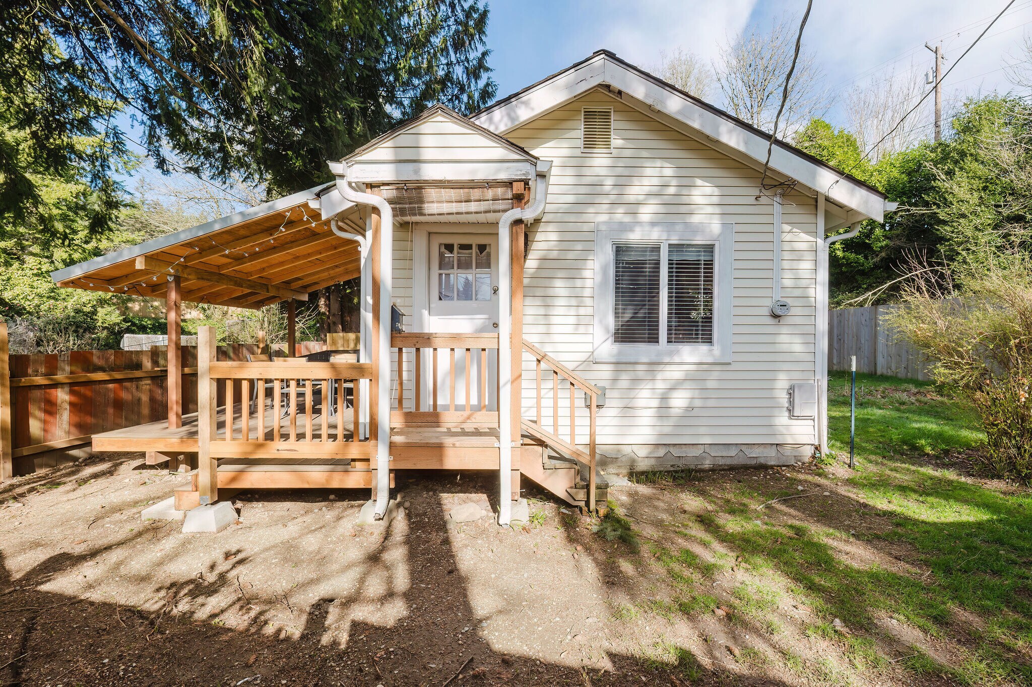 Building Photo - 3810 valley drive