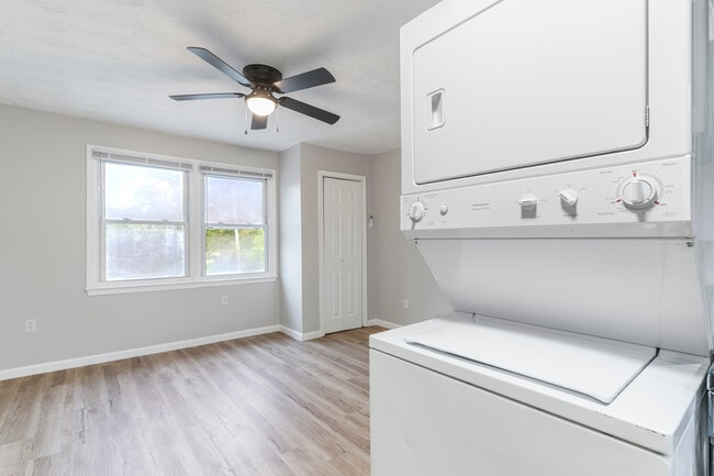 Building Photo - Affordable Luxury Apartment Near DC