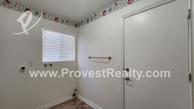 Building Photo - 20322 Skyline Ranch Dr