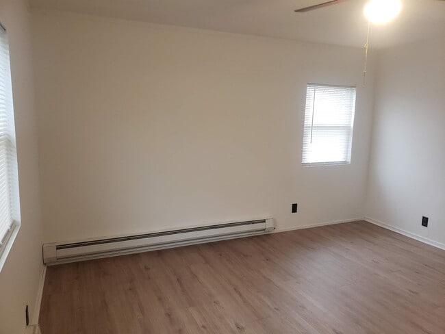 Building Photo - 619 1st Ave