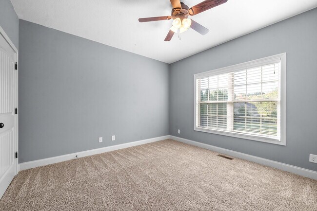 Building Photo - 3176 Porter Hills Dr