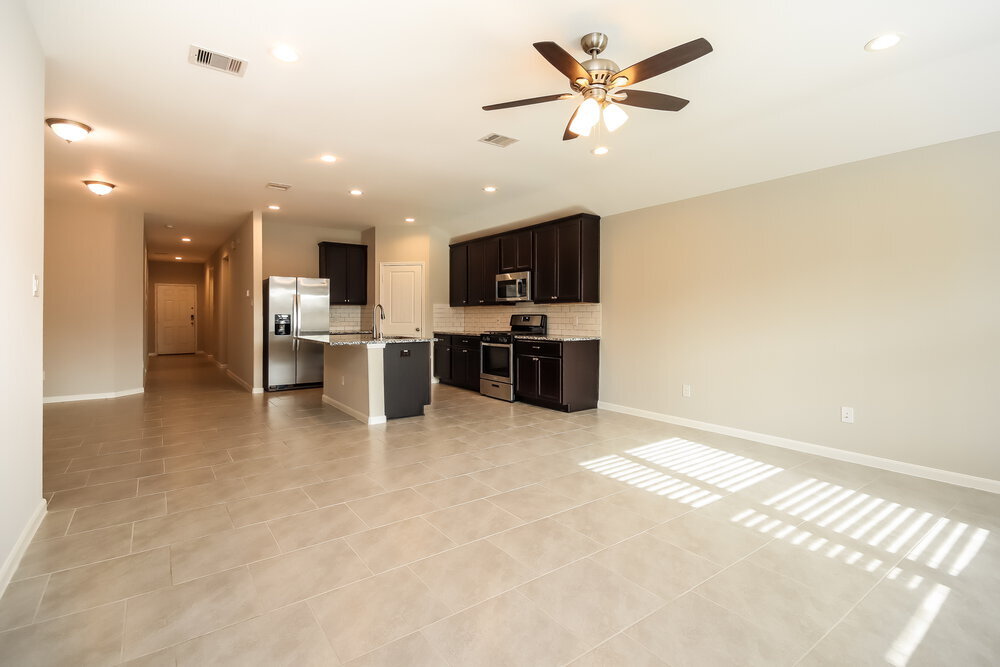 Building Photo - 8419 Ideal Dr