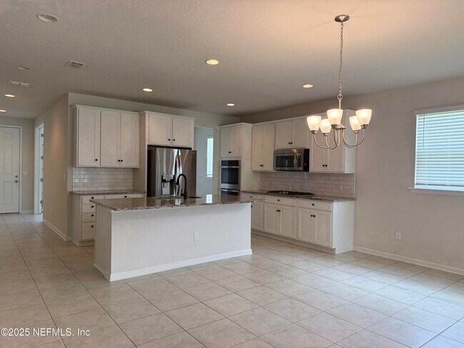 Building Photo - 183 Little Bear Run