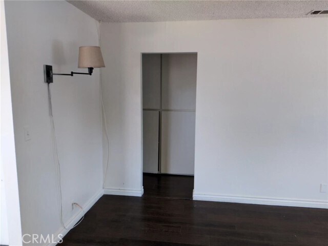 Building Photo - 435 N Hamilton Ave