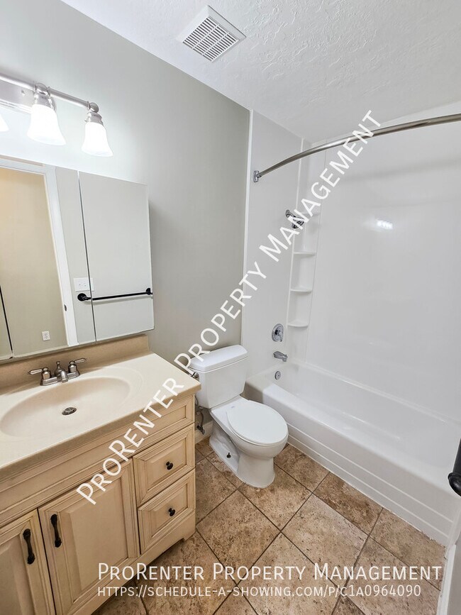 Building Photo - 929 Wasatch Dr