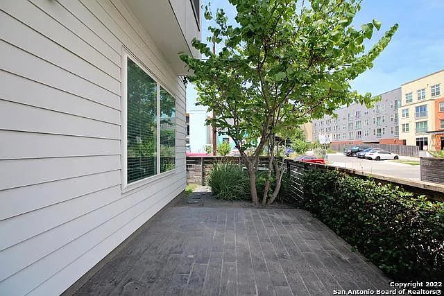 Building Photo - 232 E Cevallos St