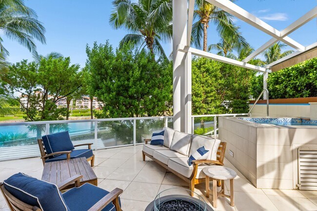 Building Photo - 1000 S Ocean Blvd