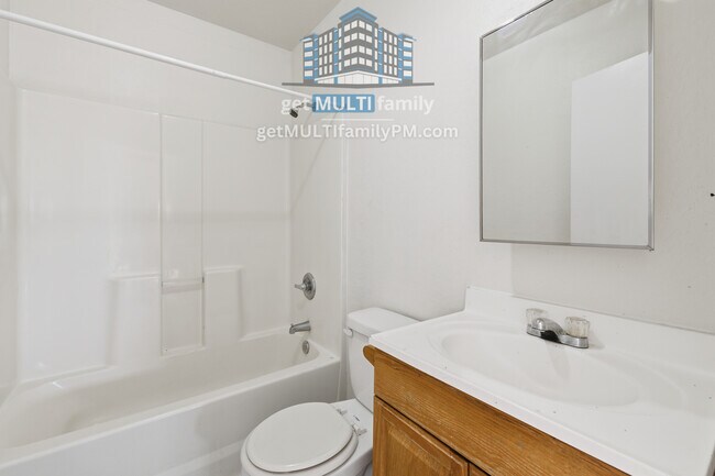 Building Photo - 1224 E Apache St