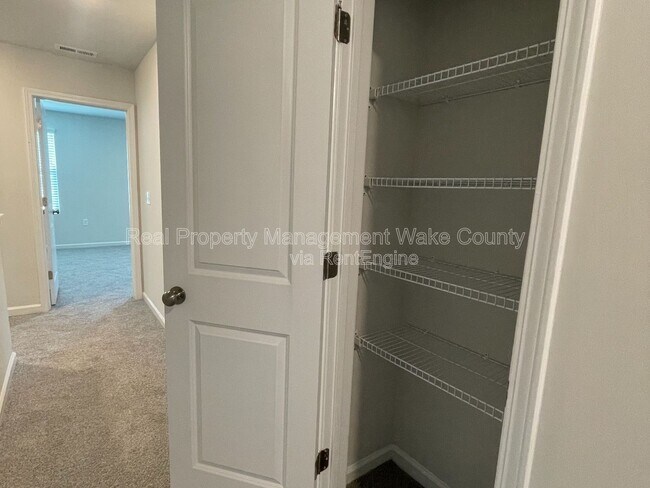 Building Photo - 2727 Chert Ln