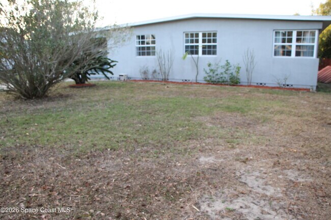 Building Photo - 904 Kensington Dr