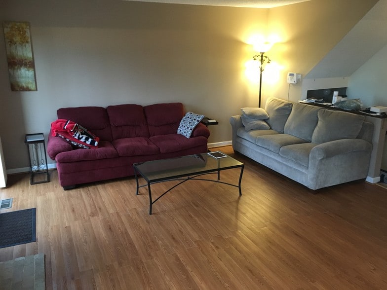 Building Photo - 9833 Timbers Dr