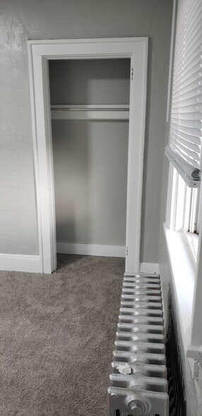 Building Photo - 535 Shelbourne Ave