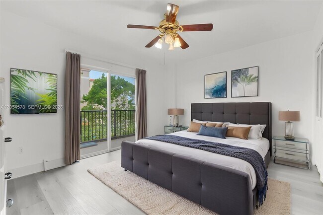 Building Photo - 900 SW 84th Ave