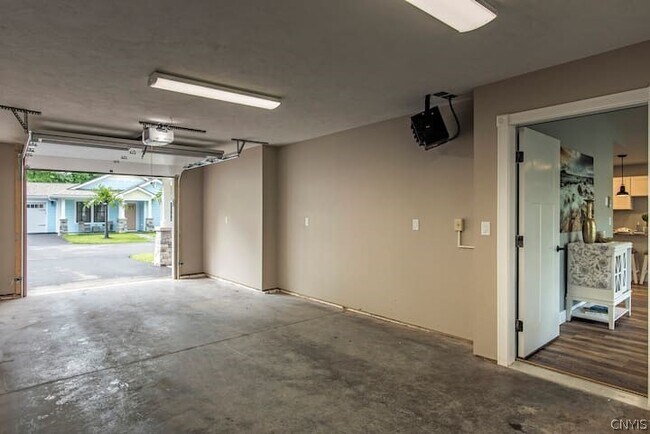 Building Photo - 103 Sand Piper
