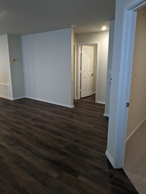 Living - 6826 Turnpike