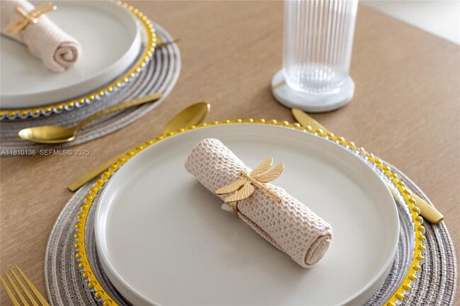 Building Photo - 159 NE 6th St