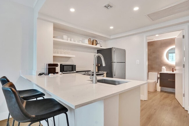 Building Photo - 2889 McFarlane Rd